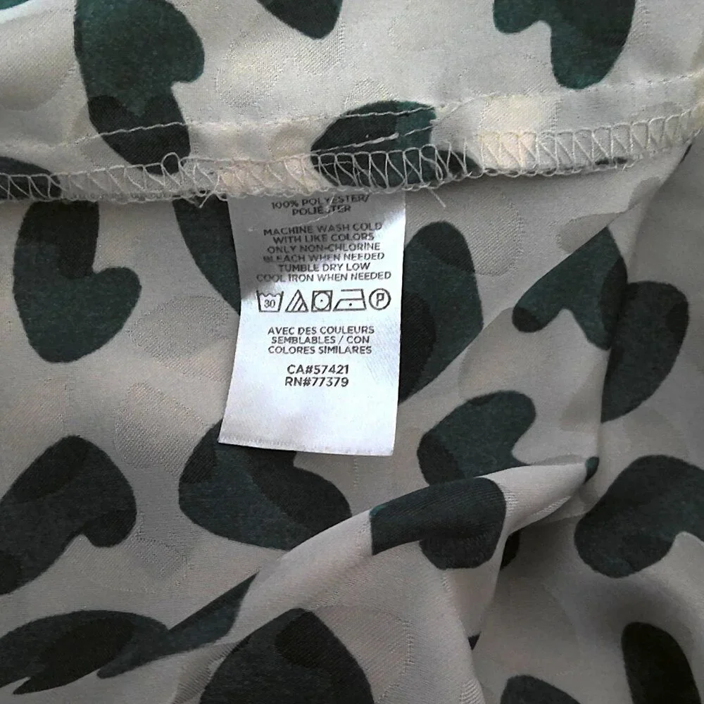 Ann Taylor Blousy Top Cream & Green Hearts Pullover Goldtone Button Cuff EUC M - Picture 5 of 5